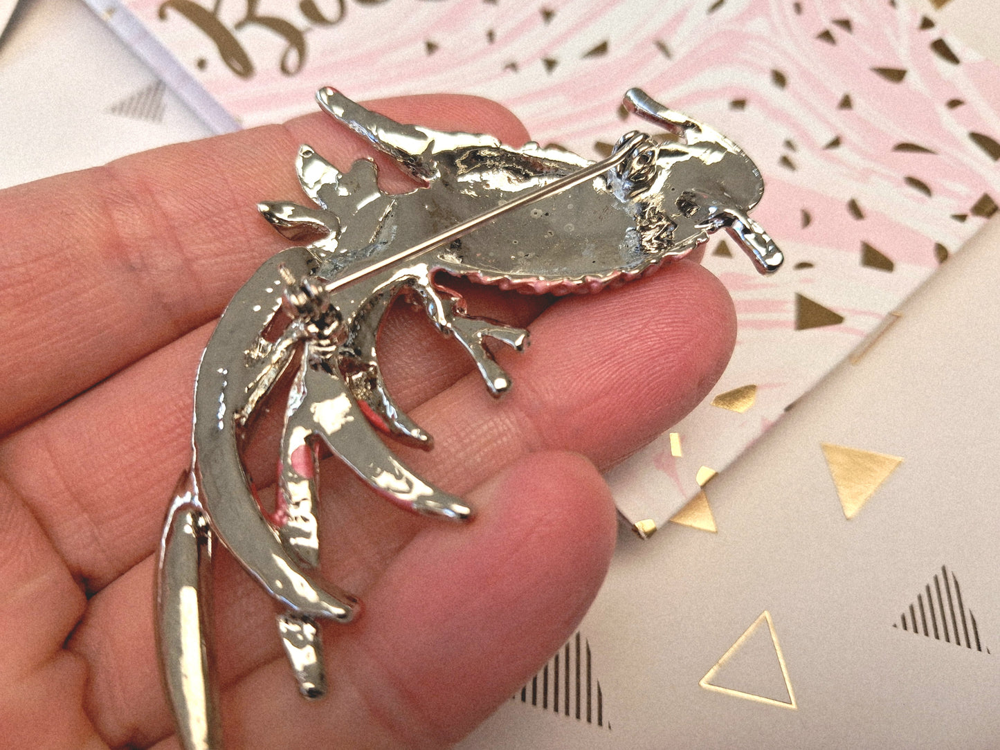 Broche émaillée oiseau