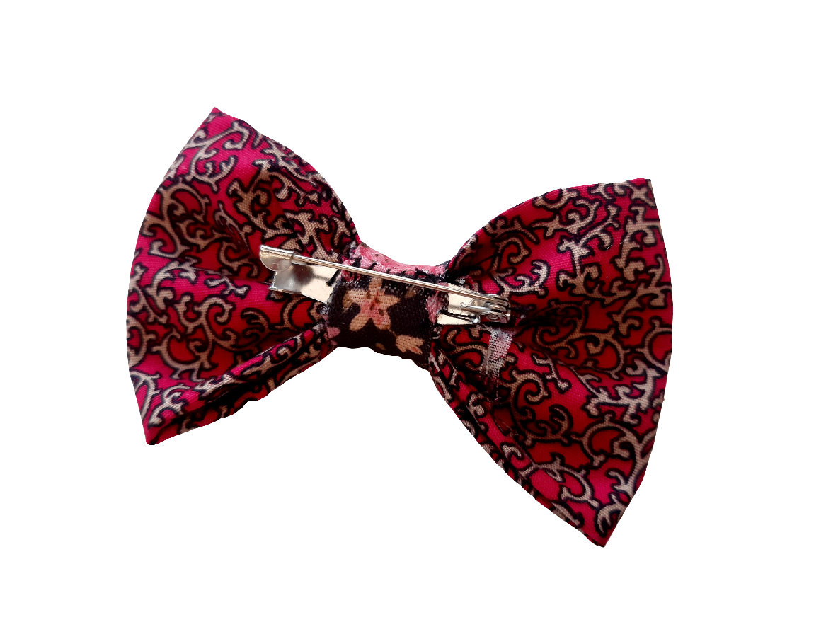 Col bohème tricot noeud noir blanc rouge