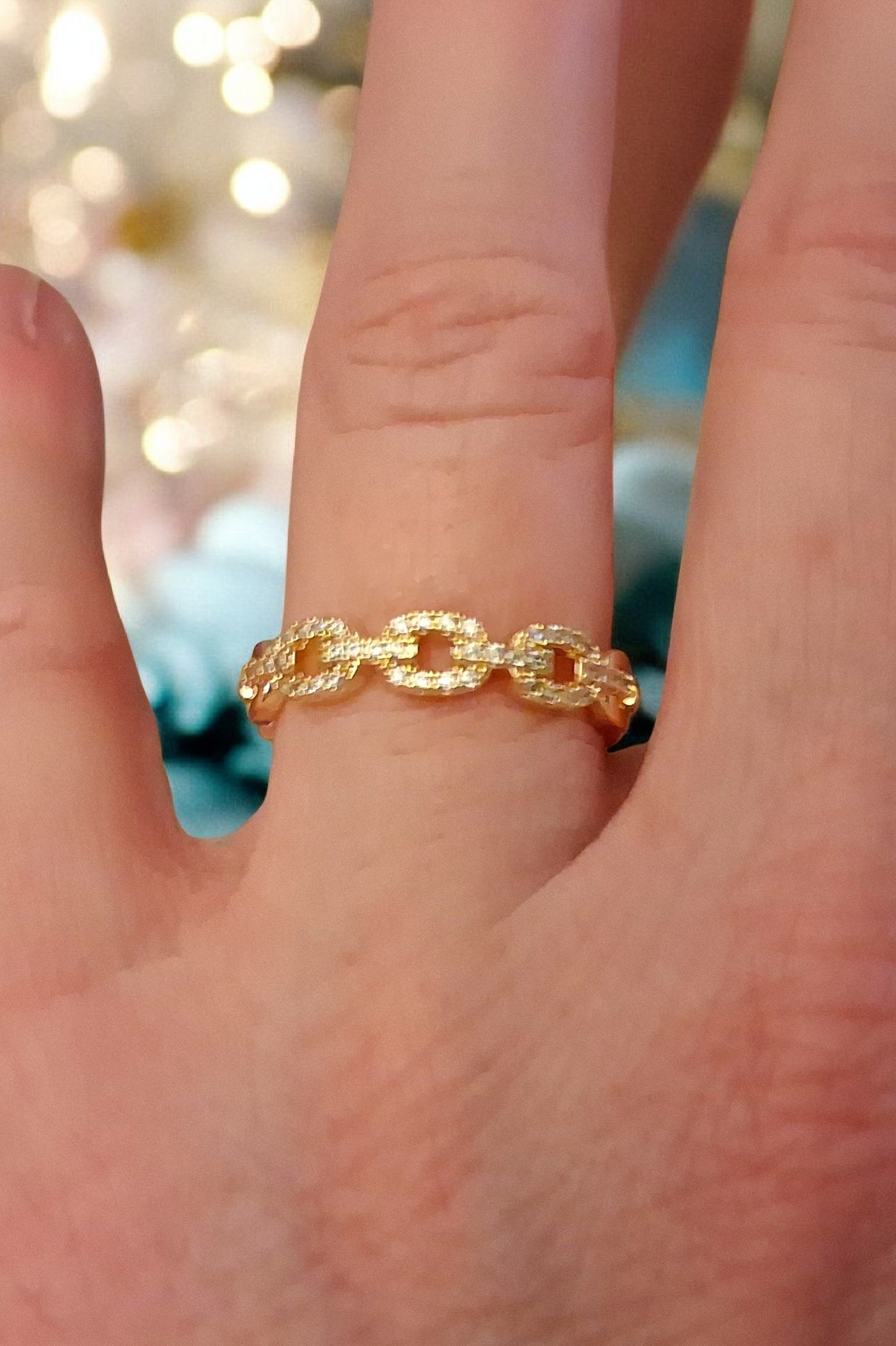 Bague dorée or fin maillons strass