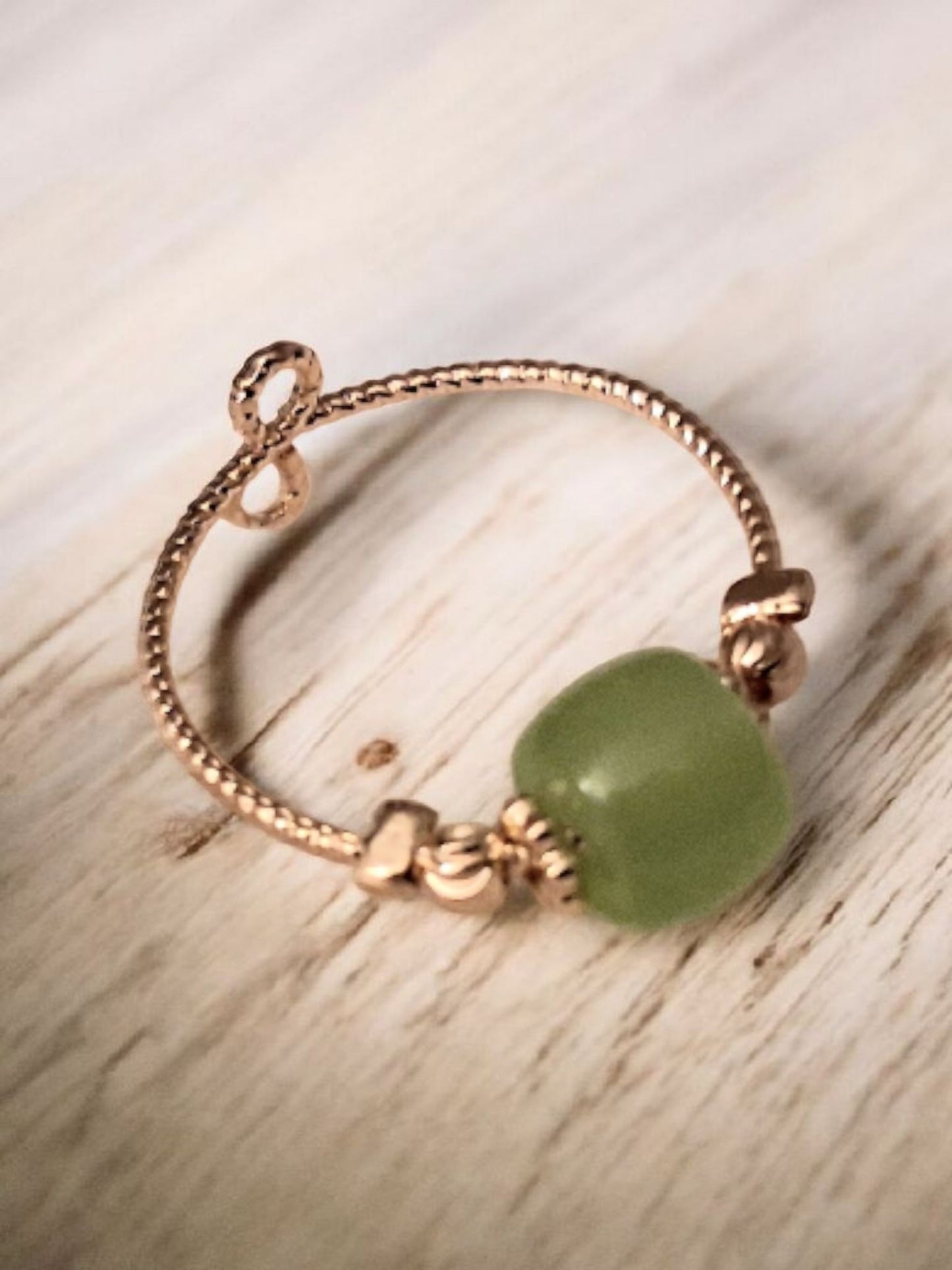 Bague réglable dorée or fin agathe verte