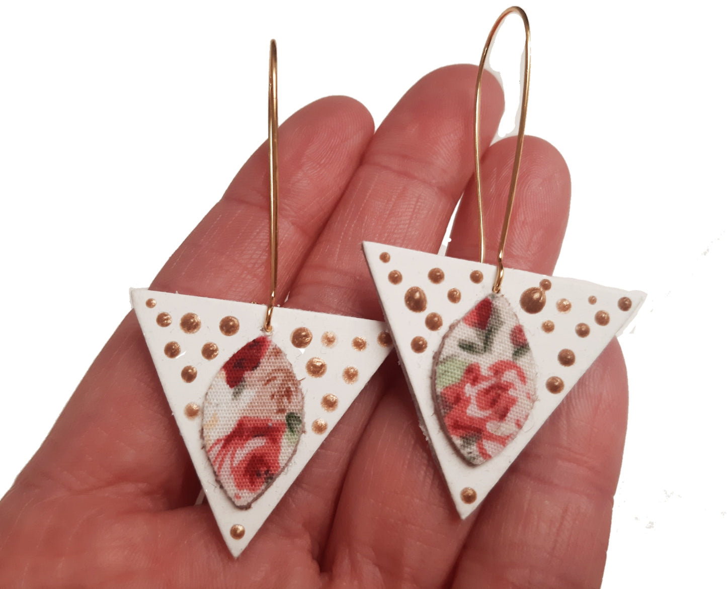 Boucles d'oreilles triangles en cuir blanc et tissu Liberty