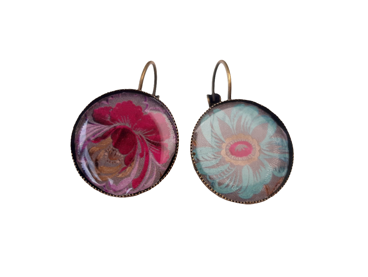 Boucles dormeuses cabochon fleurs