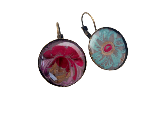 Boucles dormeuses cabochon fleurs