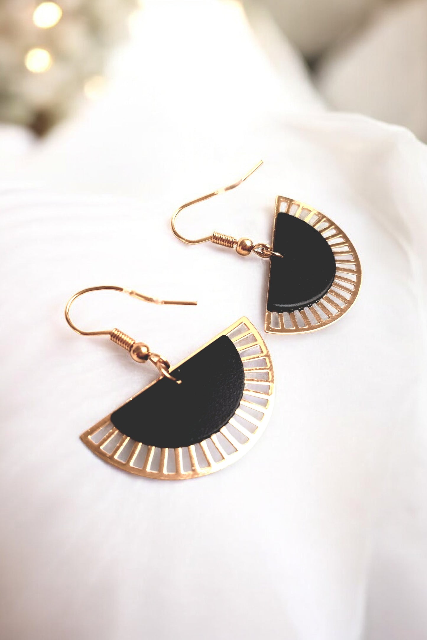 Boucles demi-lunes clair obscur