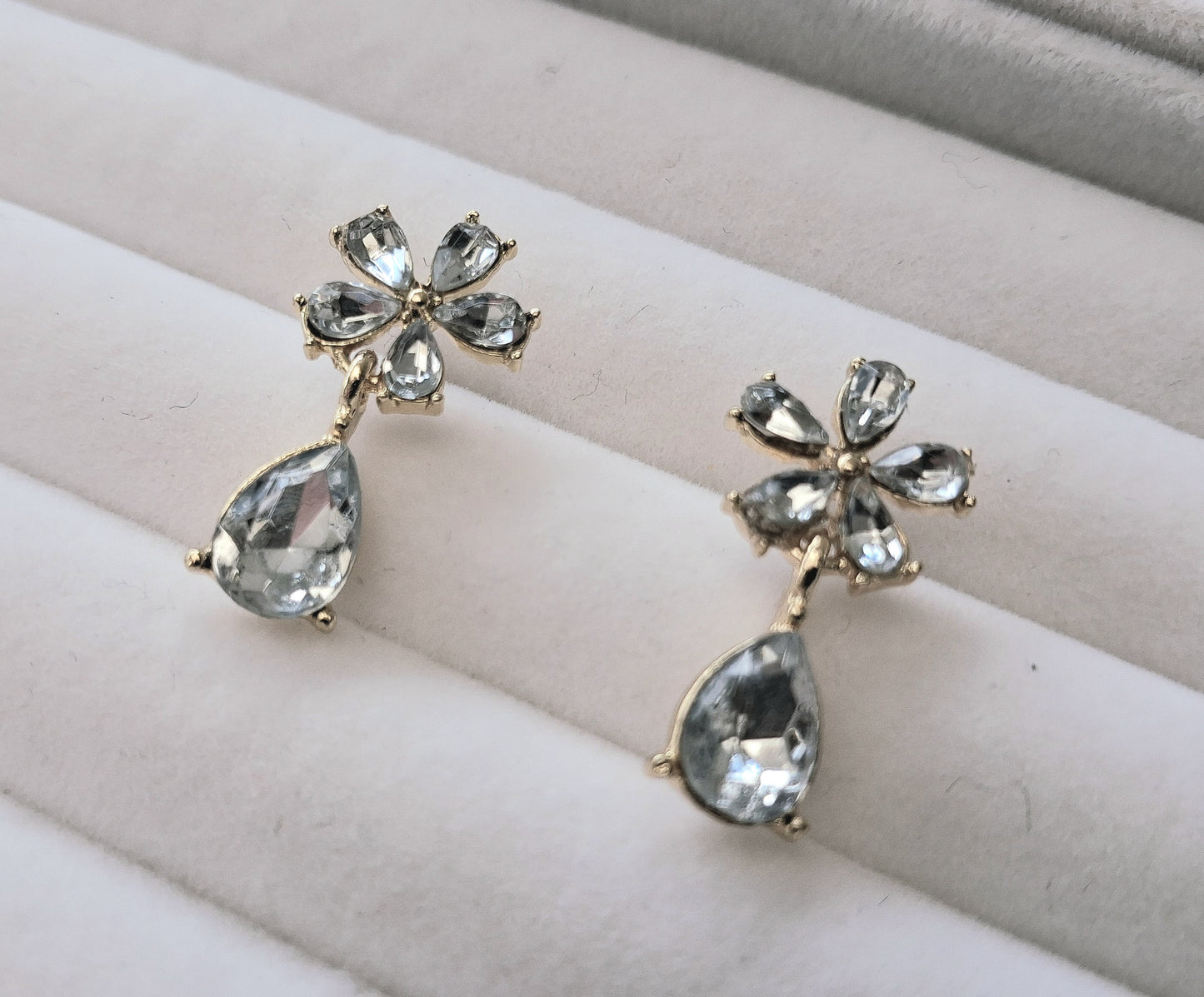 Boucles d'oreilles fleurs de givre