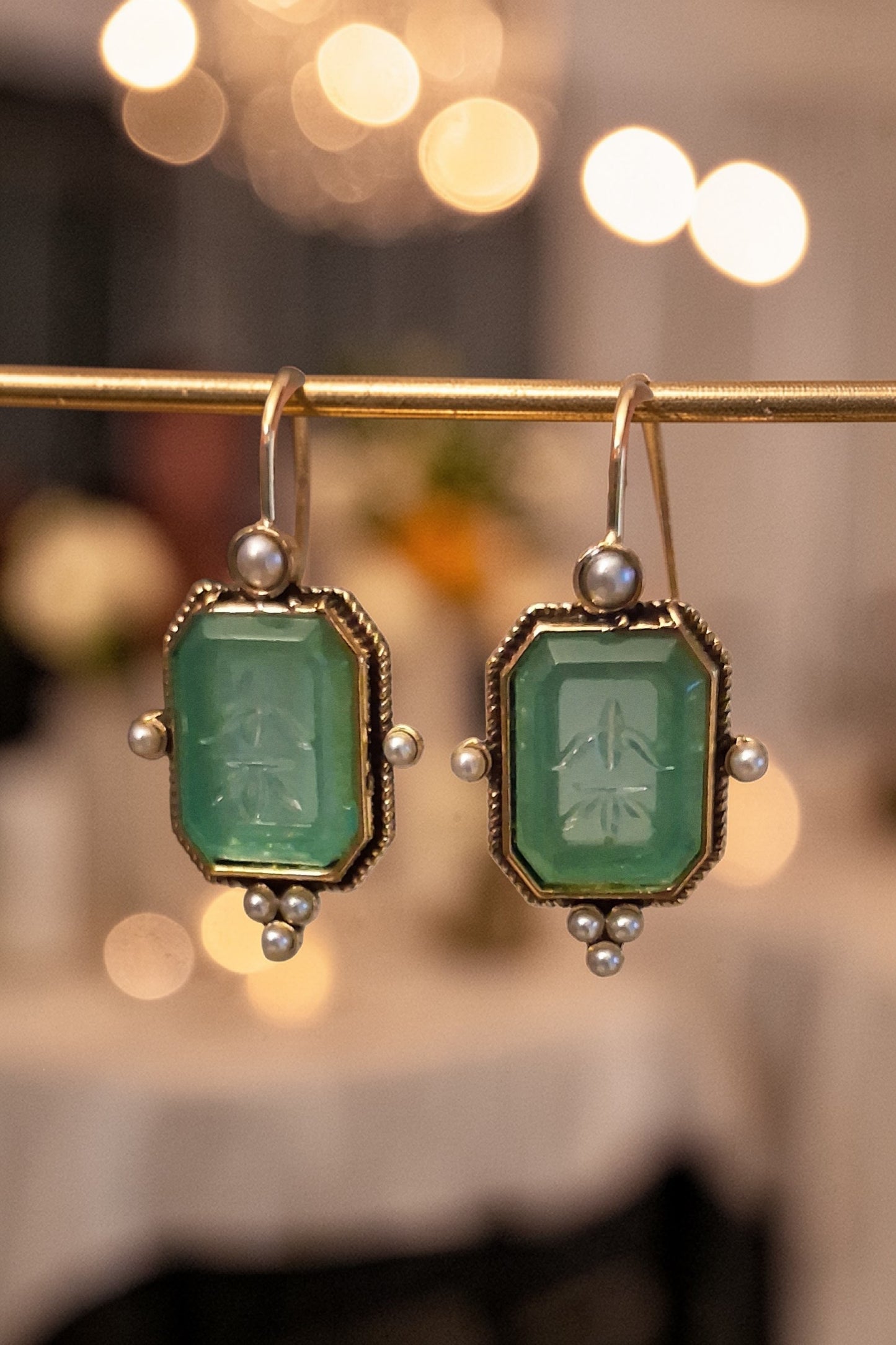 Dormeuses cabochons vert antique