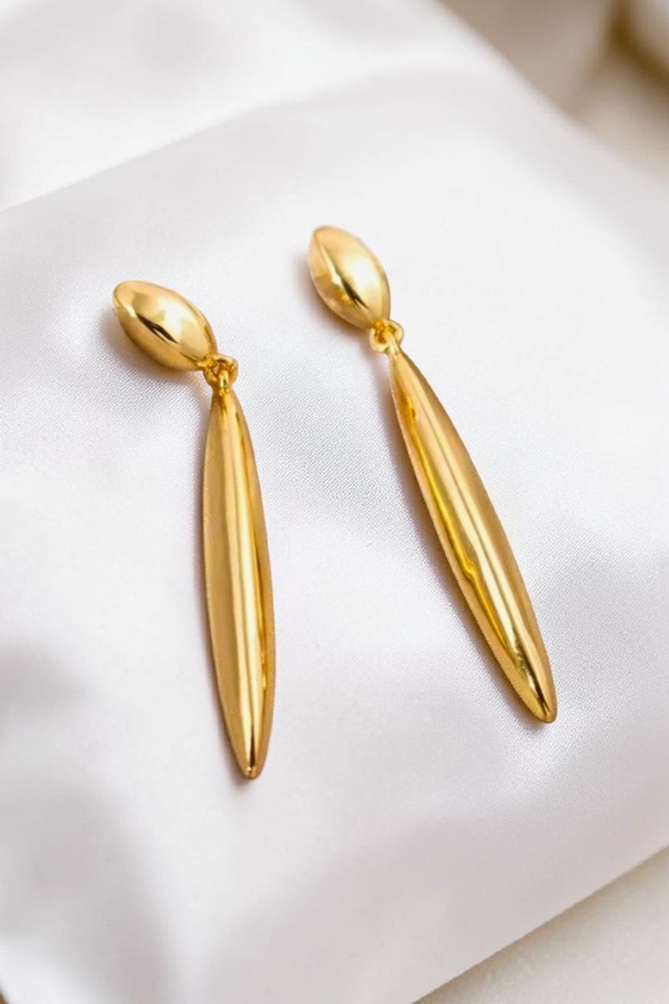 Longues boucles d'oreilles gouttes allongées or fin 14K