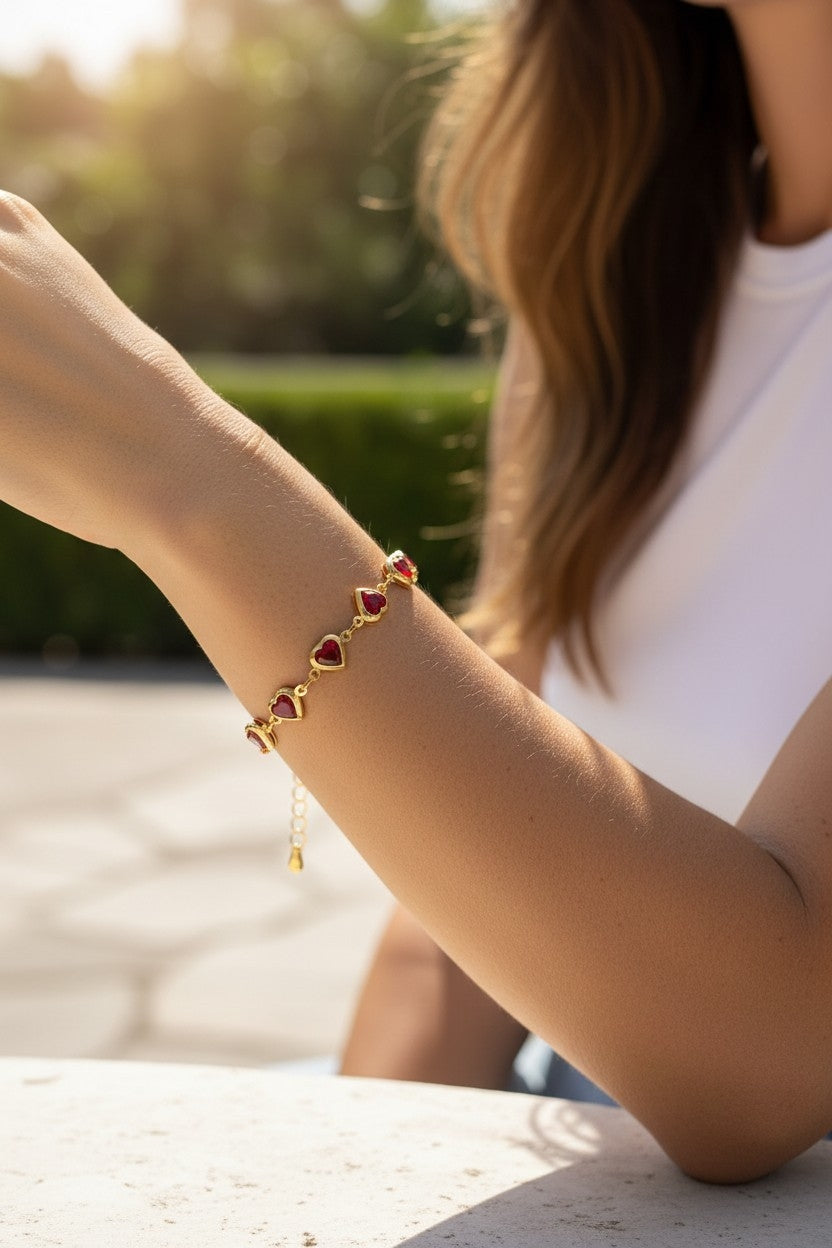 Bracelet doré à l'or fin cœurs amour