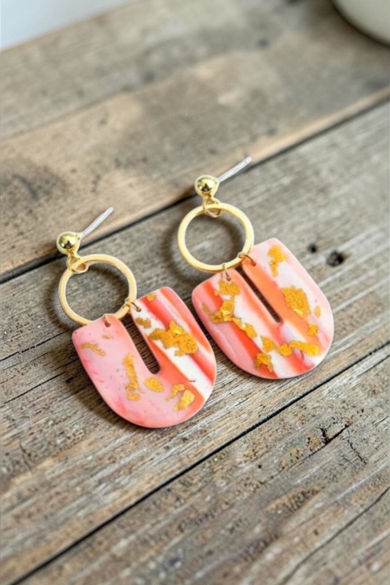 Boucles d'oreilles géométriques polymère feuille d'or