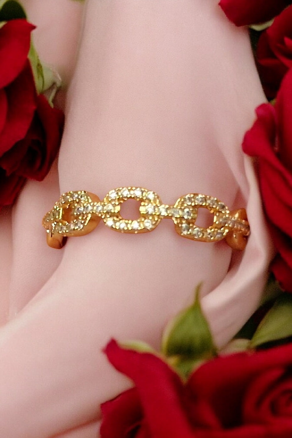 Bague dorée or fin maillons strass