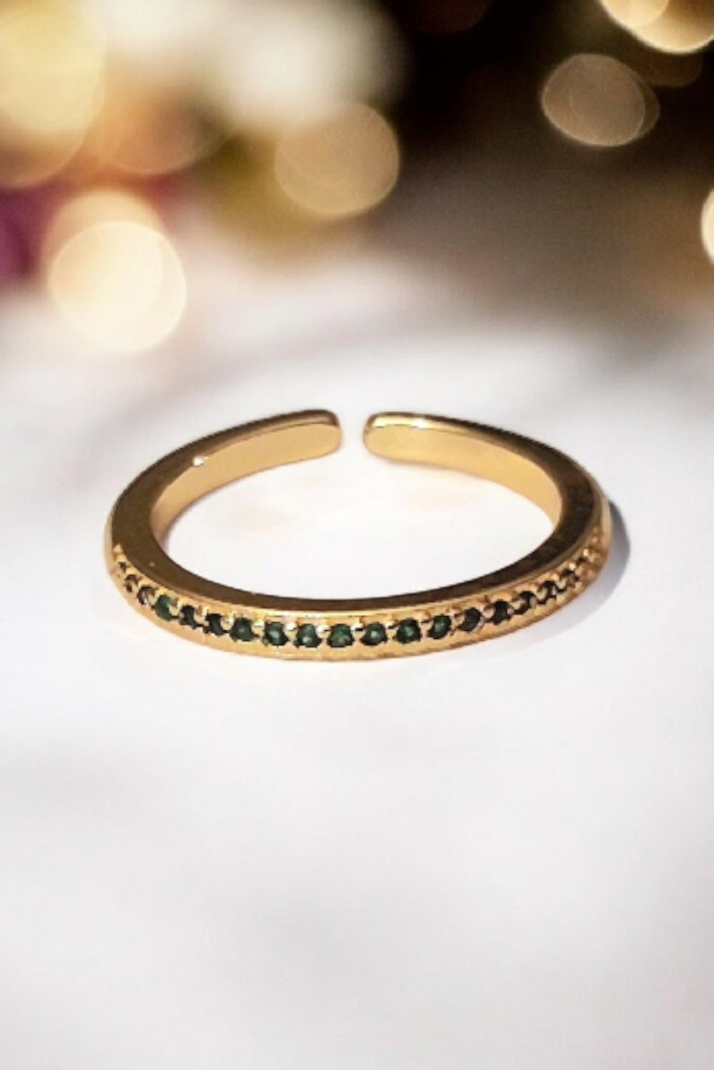 Bague éclats de pierres taillées tonalité d'émeraude