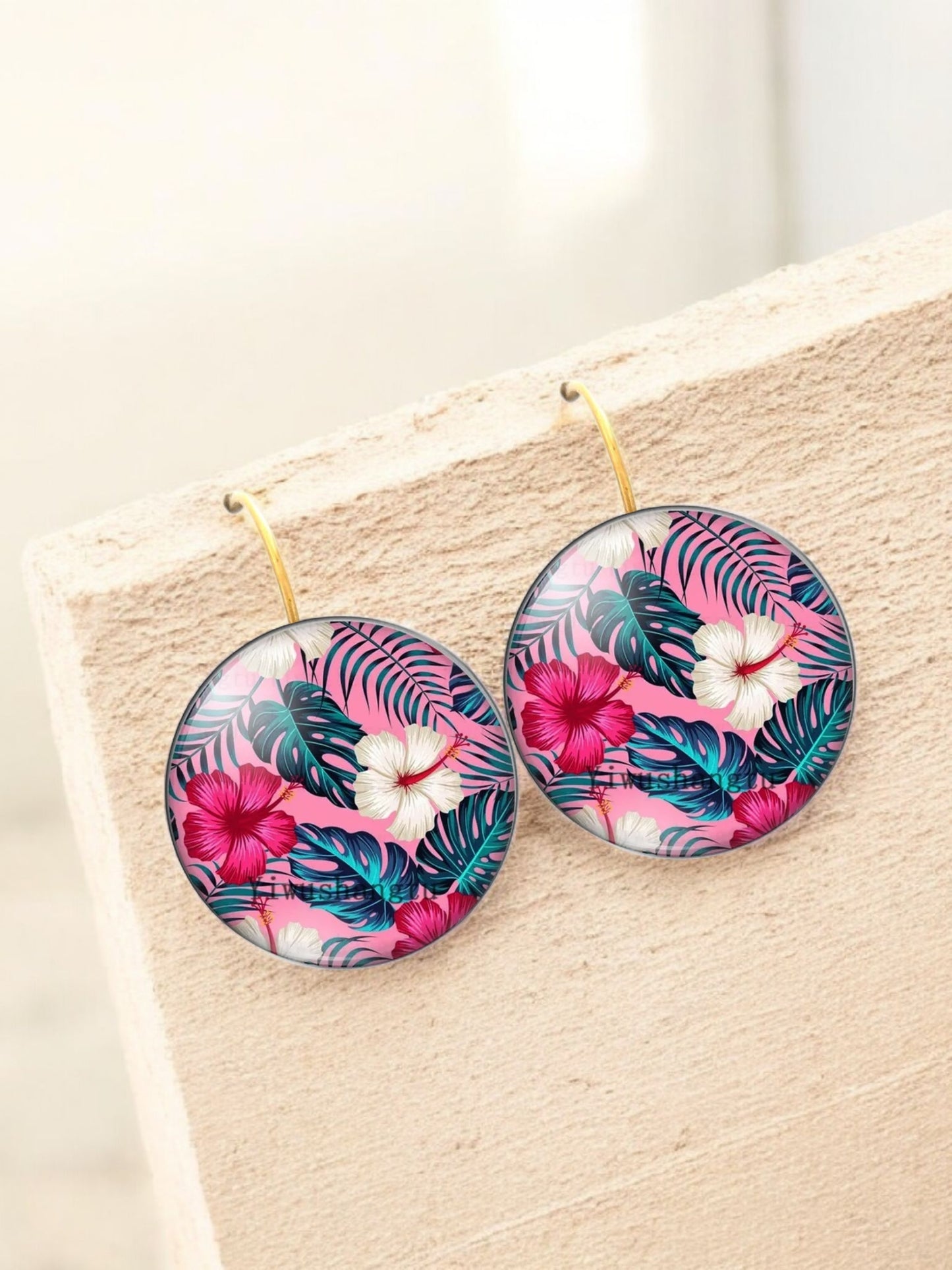 Boucles d'oreilles dormeuses fleurs des îles