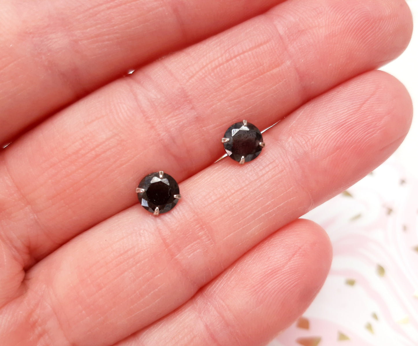Puces d'oreilles argent poinçonné 935 noir