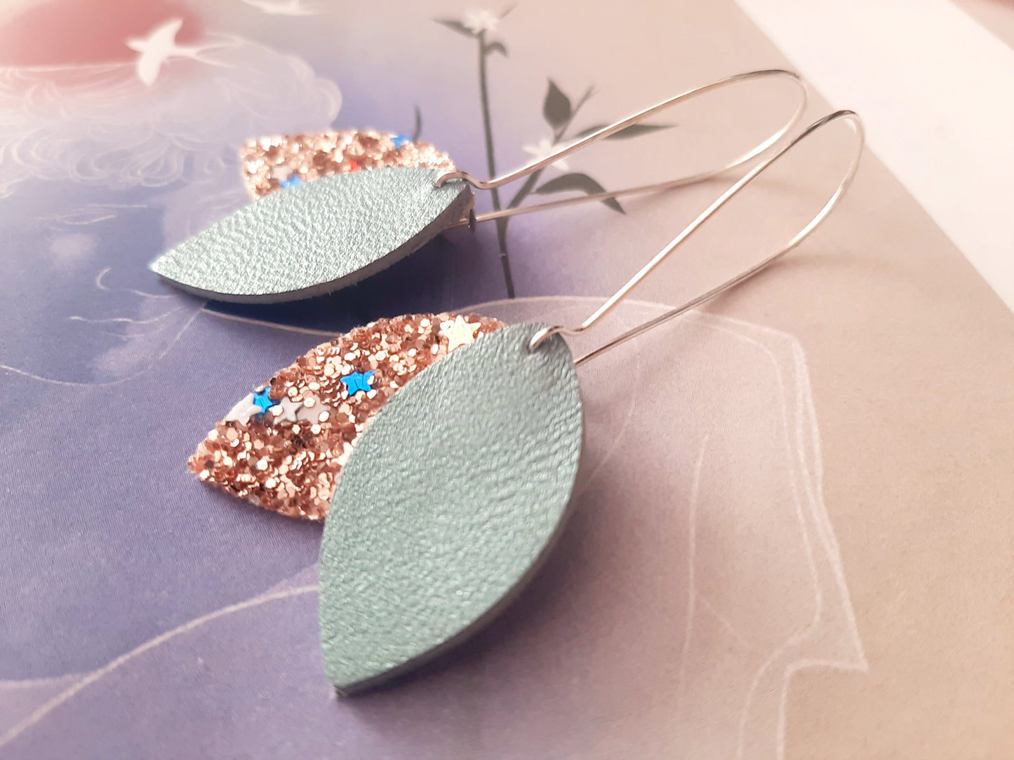 Boucles d'oreilles cuir paillettes