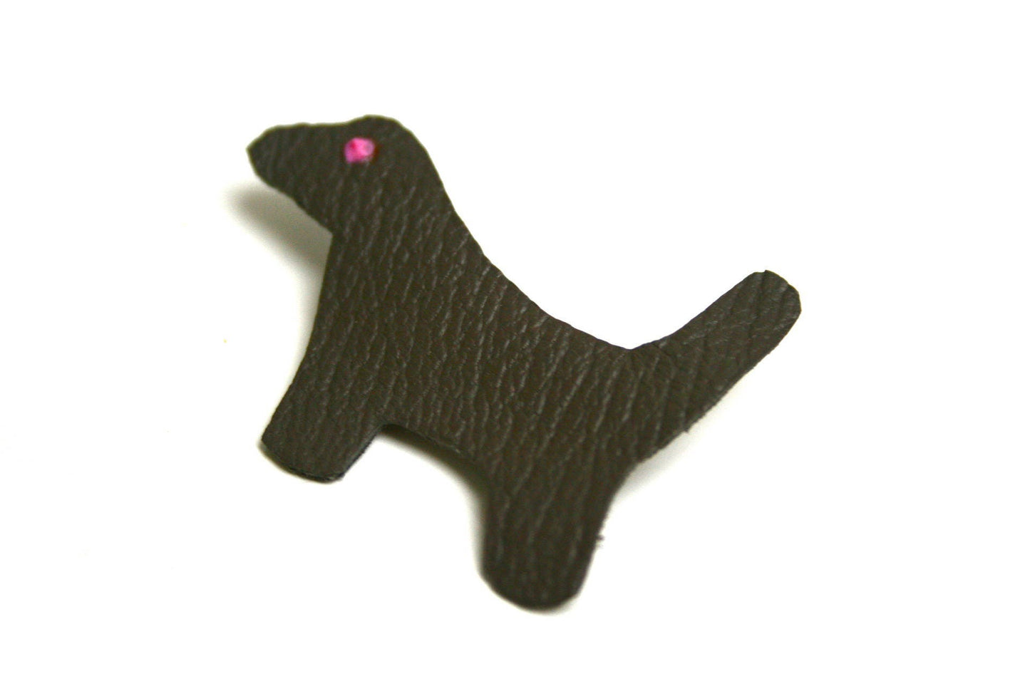 Broche cuir minimaliste chien