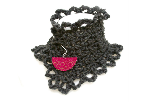 Charcoal gray hand crochet bohemian collar, brass peak, wood, Japanese seigaiha fabric