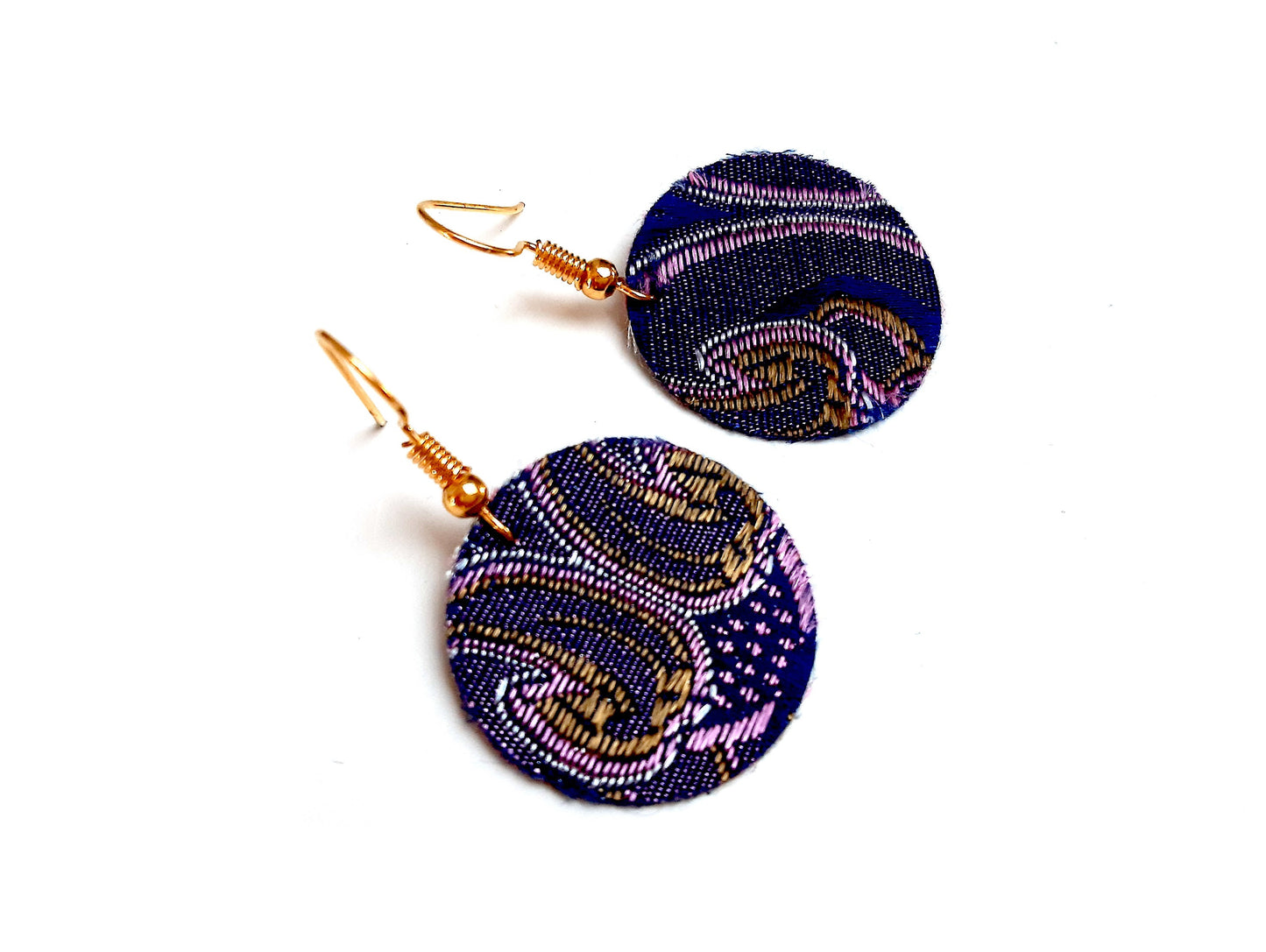 Boucles d'oreilles tissu brodé bleu nuit